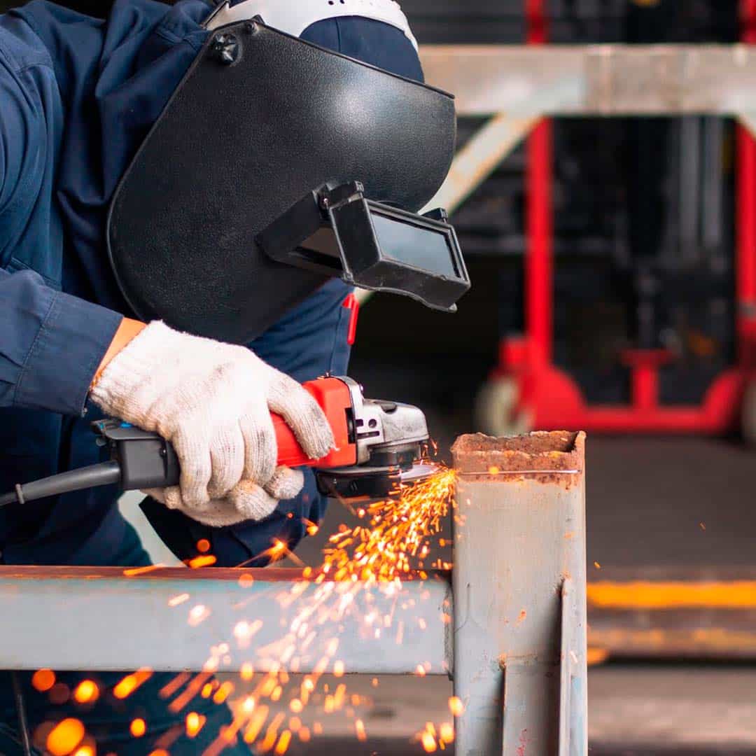 Serralheiro de Manutenção, Serralheiro de Metal, Serralheiro de Produção, Serralheiro de Protótipo, Serralheiro Industrial, Serralheiro Modelista, Serralheiro Montador, Serralheiro Preparador e Mestre Serralheiro."Serralheiro de Manutenção, Serralheiro de Metal, Serralheiro de Produção, Serralheiro de Protótipo, Serralheiro Industrial, Serralheiro Modelista, Serralheiro Montador, Serralheiro Preparador e Mestre Serralheiro.